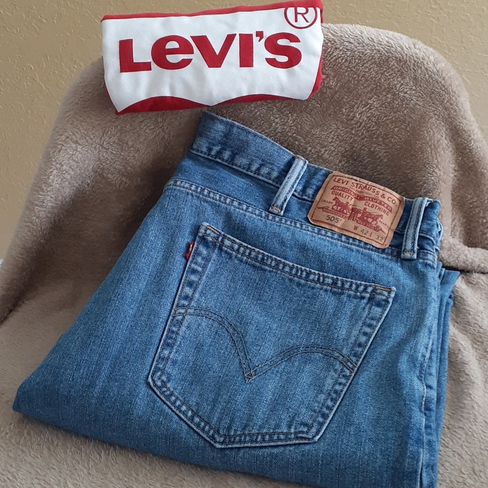 Levi's 505 🥰 men's Straight fit size 42